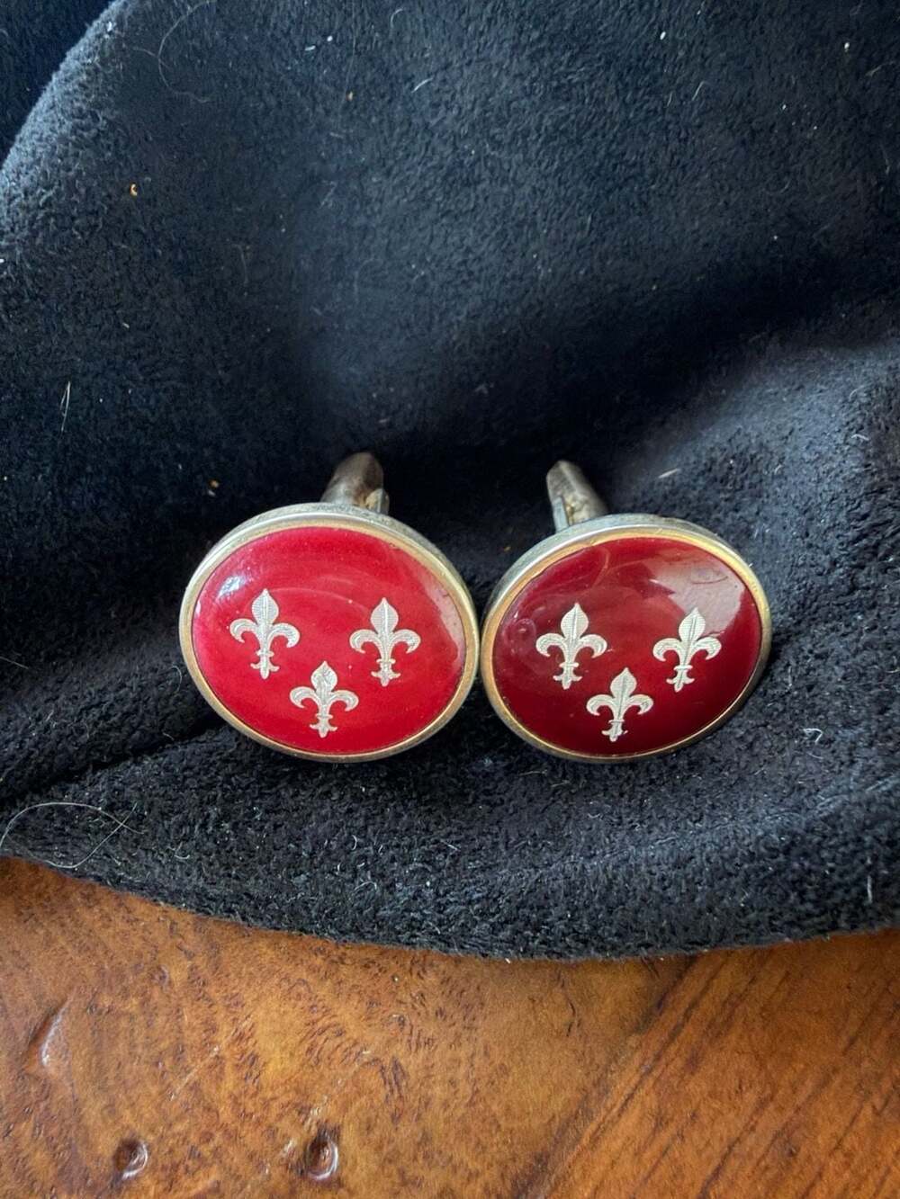 Made In France Fleur De Lis Red Enamel Cufflinks Vintage Gold Tone